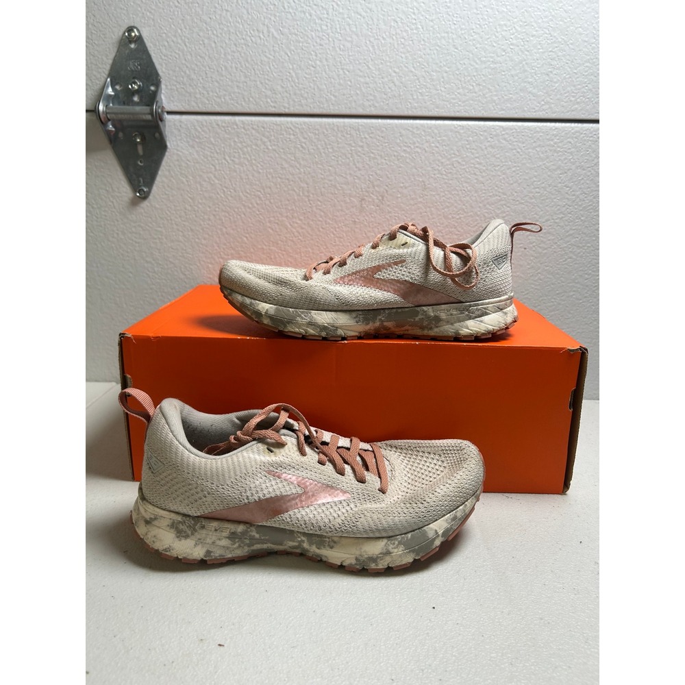 Brooks Revel 4 Running Shoes White Rose Gold 7.5 #3029